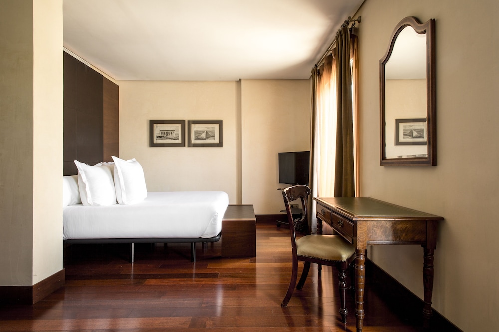 Hotel Villa Real 14
