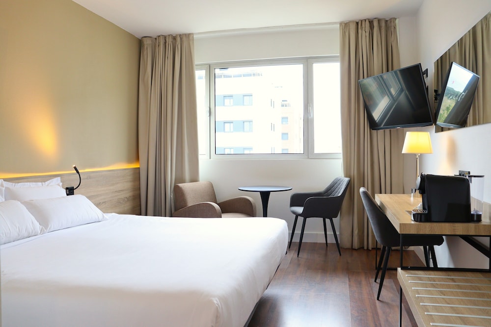 EuroHotel Barcelona Diagonal Port 12