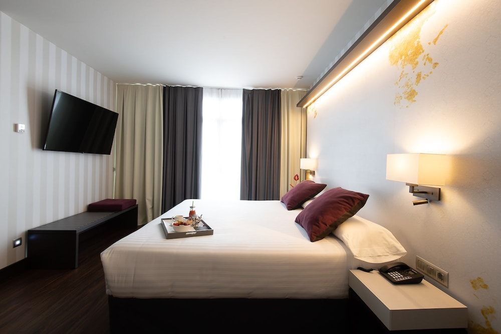 Hotel Intelier Palacio San Martín 16