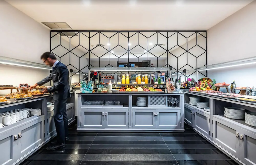Hotel Intelier Palacio San Martín 24