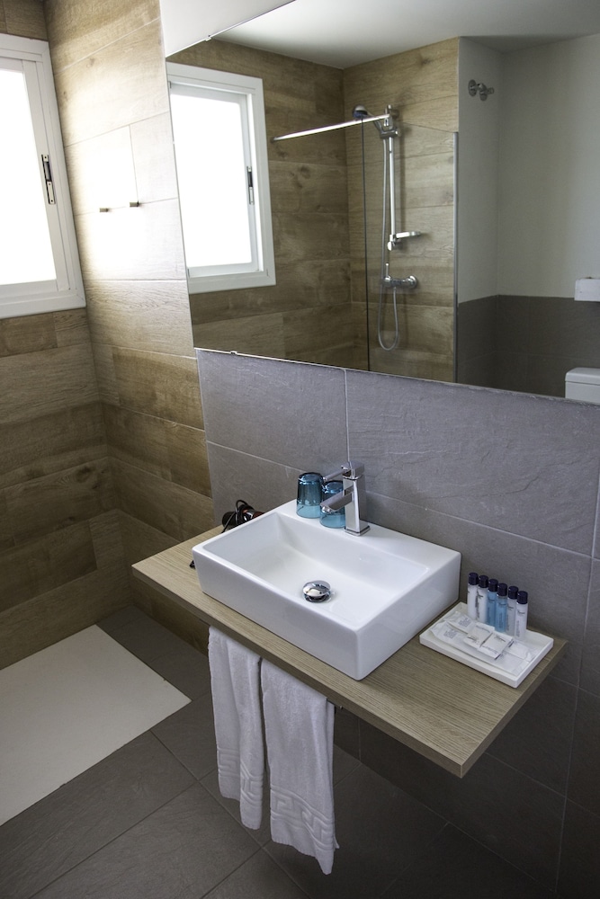 Dynamic Hotels Caldetes Barcelona 15