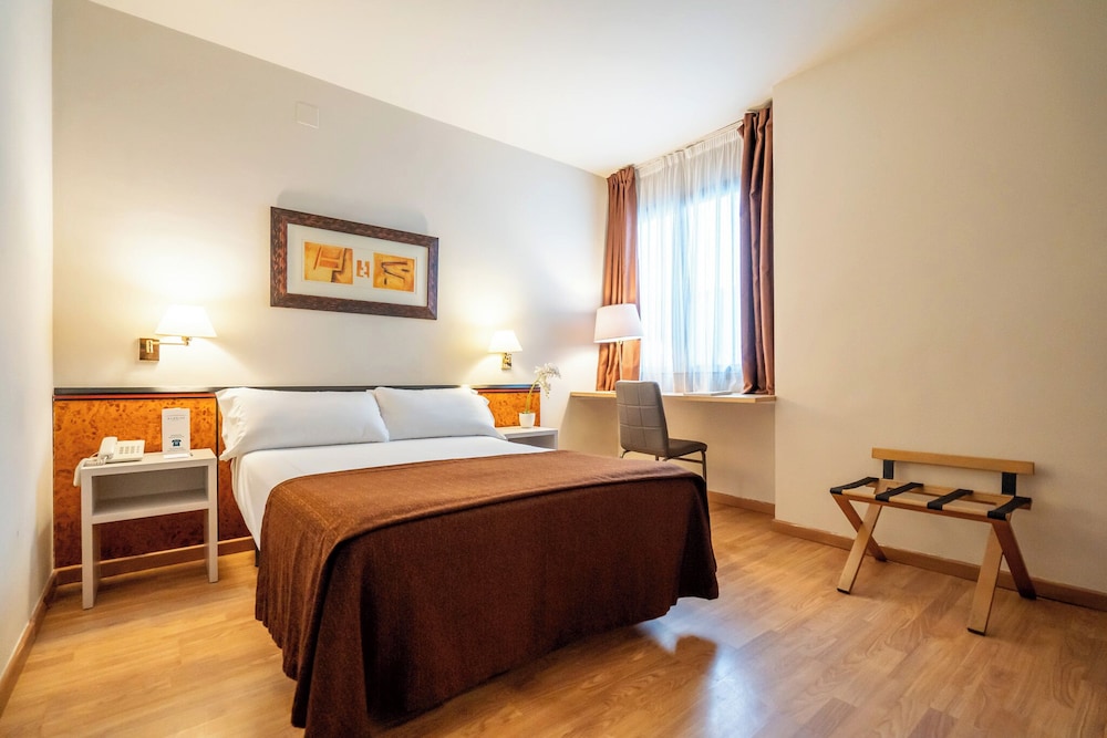 Glories Hotel 23