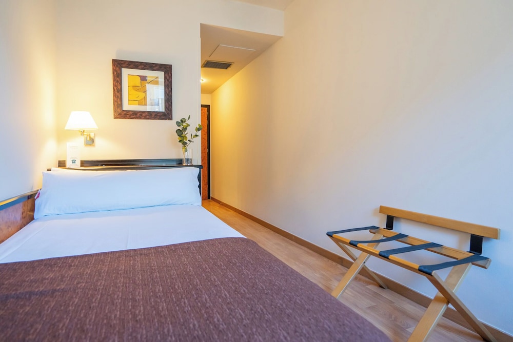 Glories Hotel 20