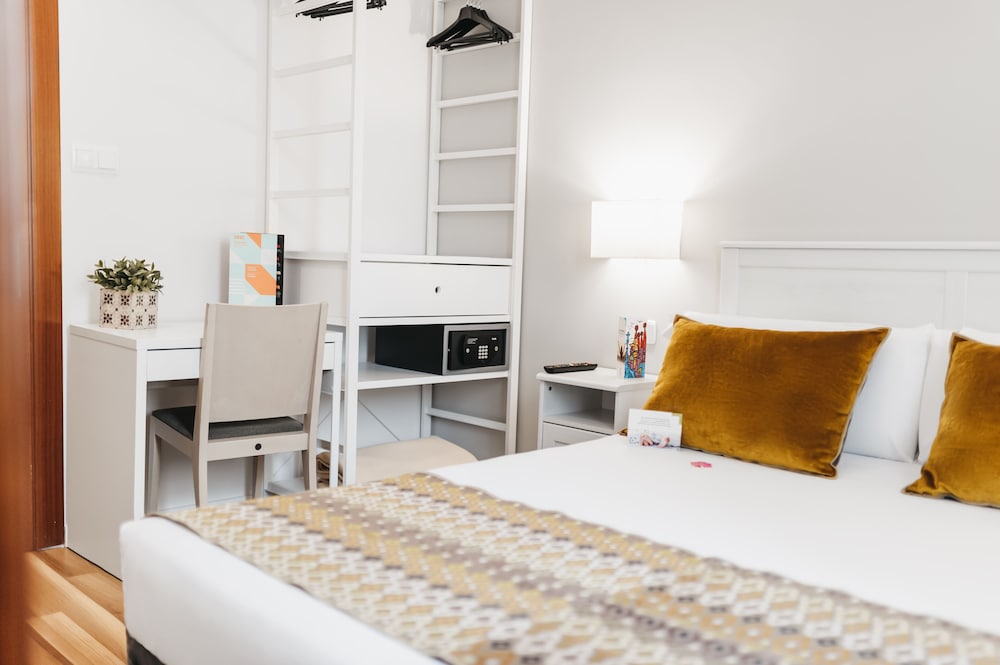 Oriente Atiram Hotel 12