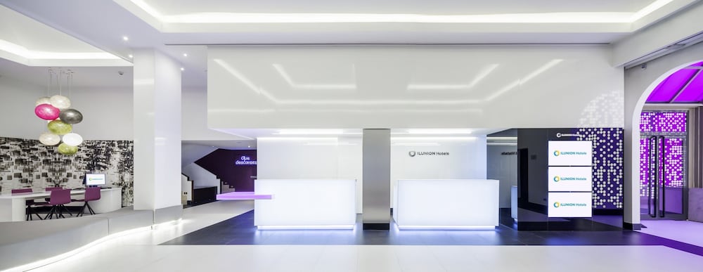 Hotel ILUNION Suites Madrid 8