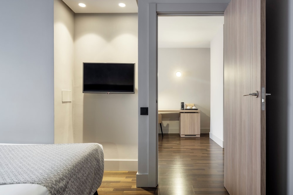 Hotel ILUNION Suites Madrid 24