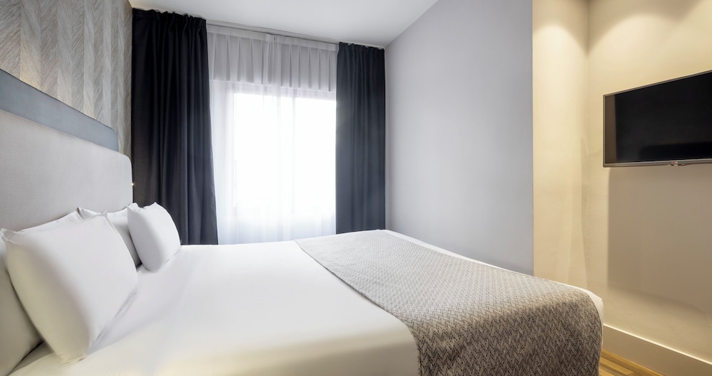 Hotel ILUNION Suites Madrid 23