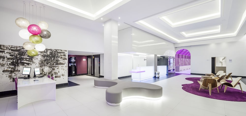 Hotel ILUNION Suites Madrid 10