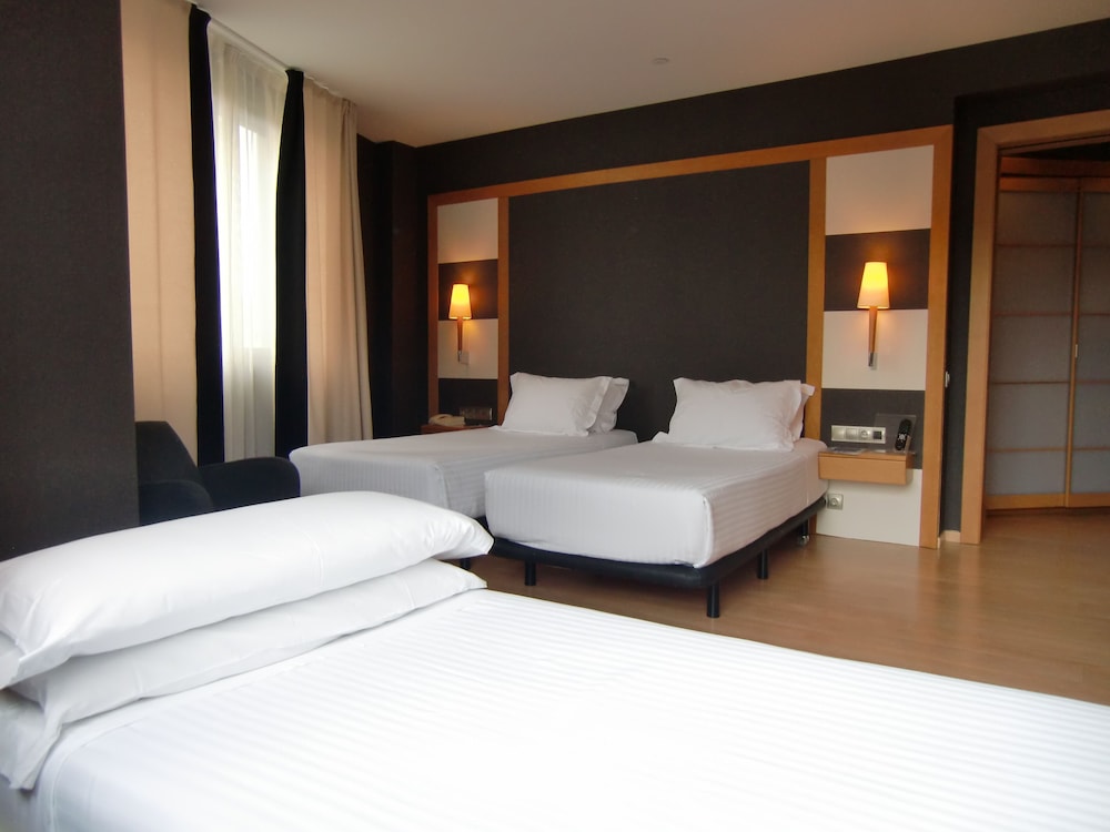 Hotel Barcelona Universal 22