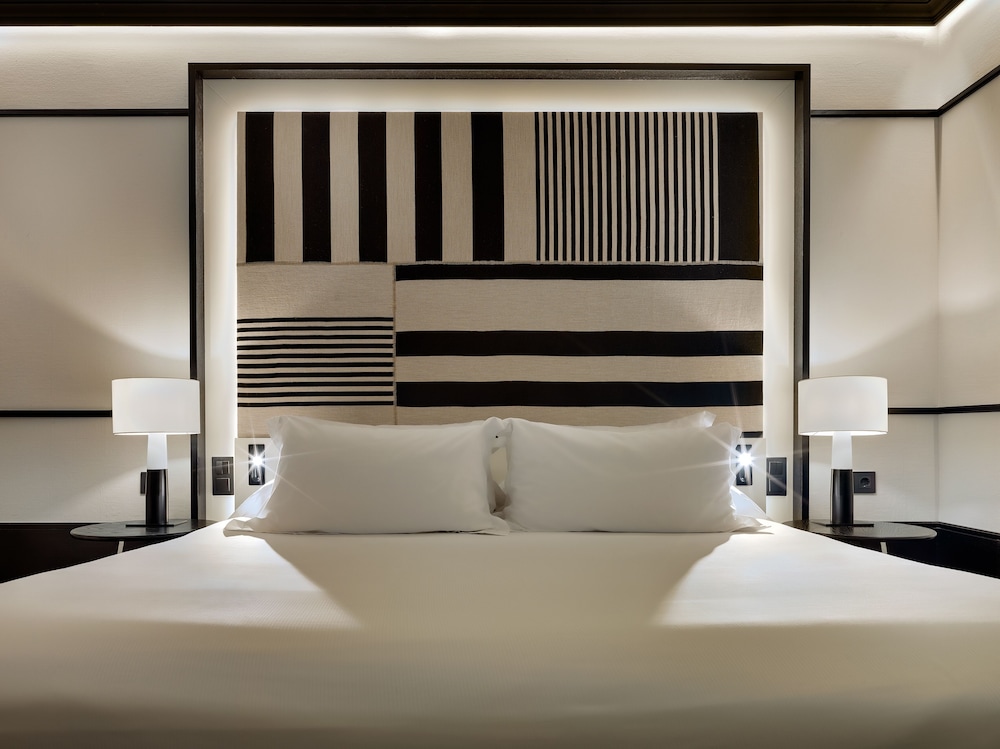 H10 Marina Barcelona 11