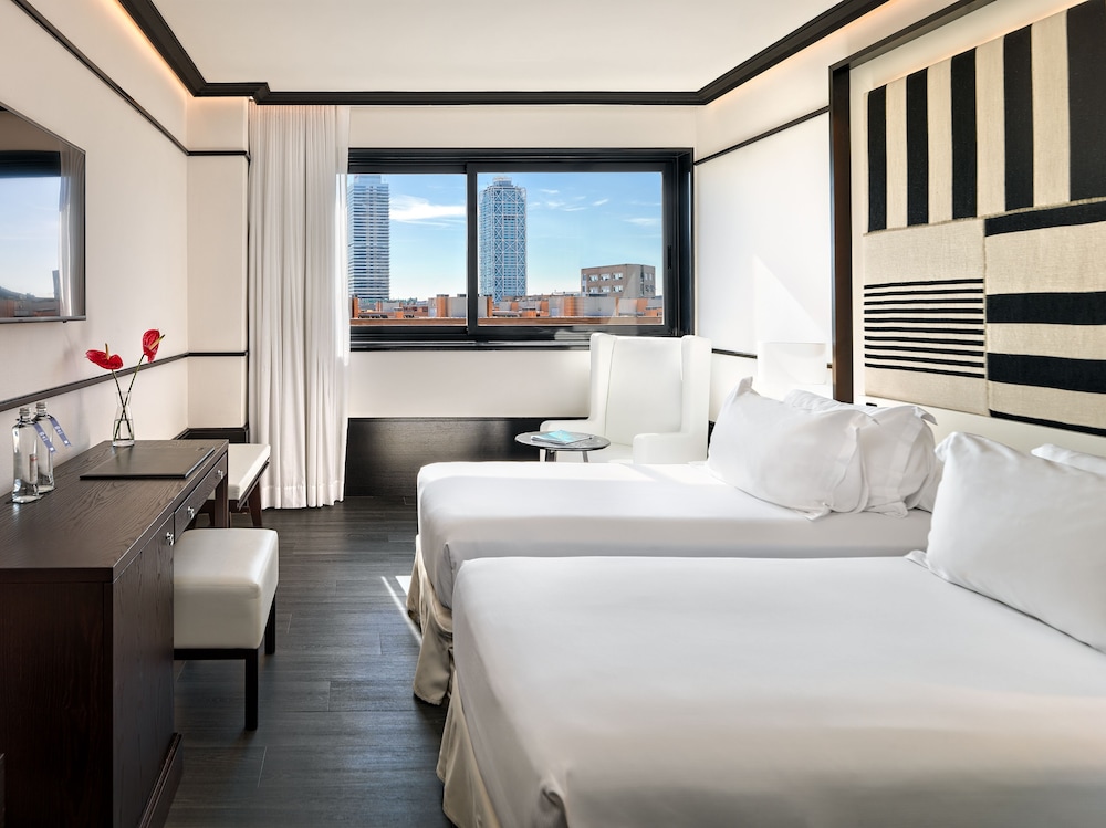 H10 Marina Barcelona 13