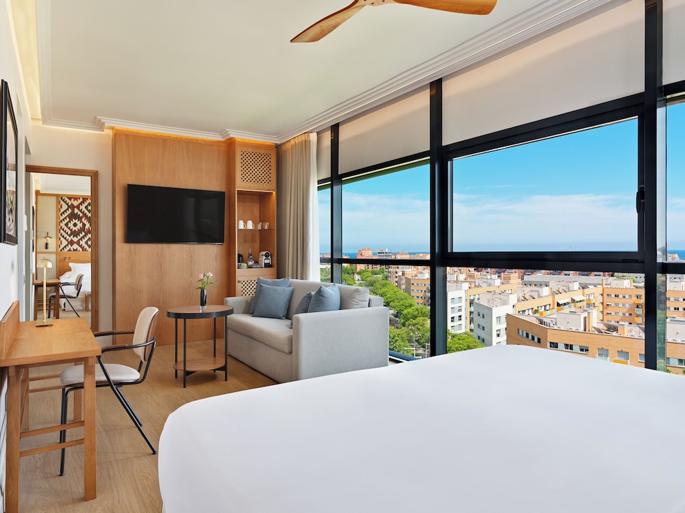 H10 Marina Barcelona 18