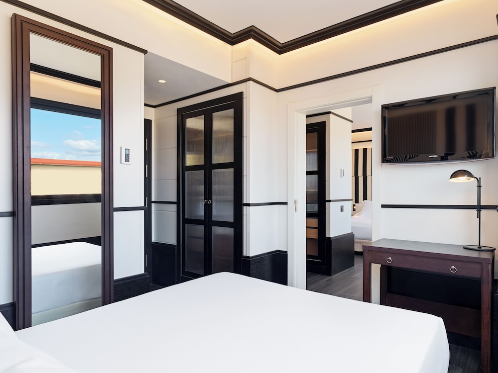 H10 Marina Barcelona 23