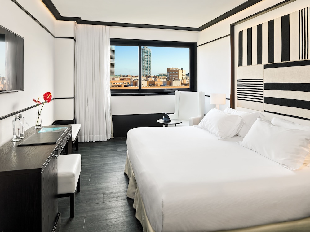 H10 Marina Barcelona 17