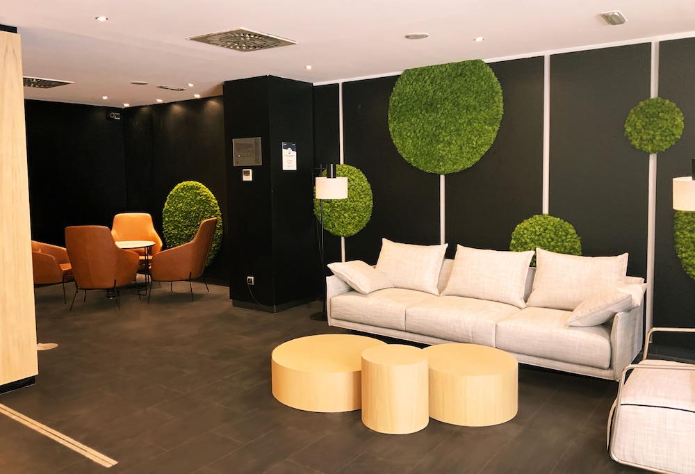 Hotel ILUNION Almirante 3
