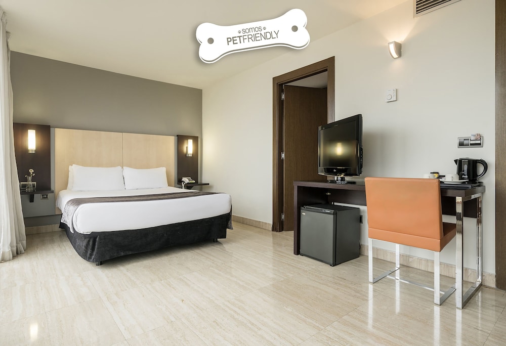Hotel ILUNION Almirante 16