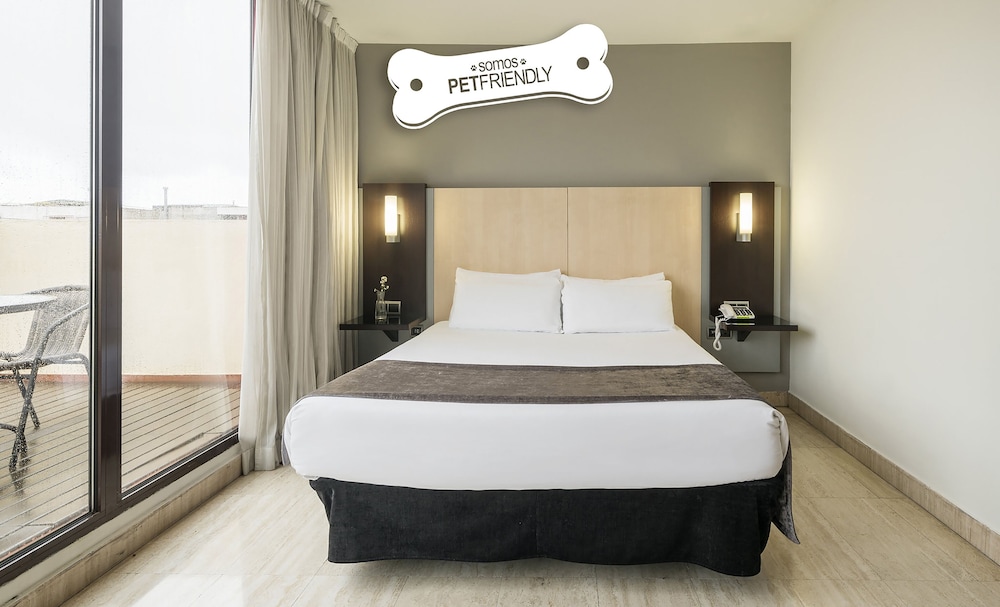 Hotel ILUNION Almirante 24