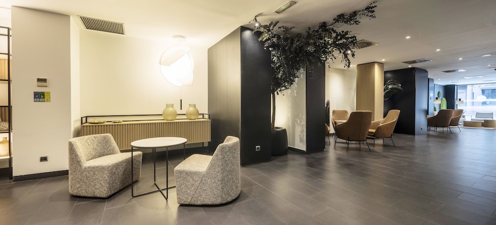 Hotel ILUNION Almirante 5