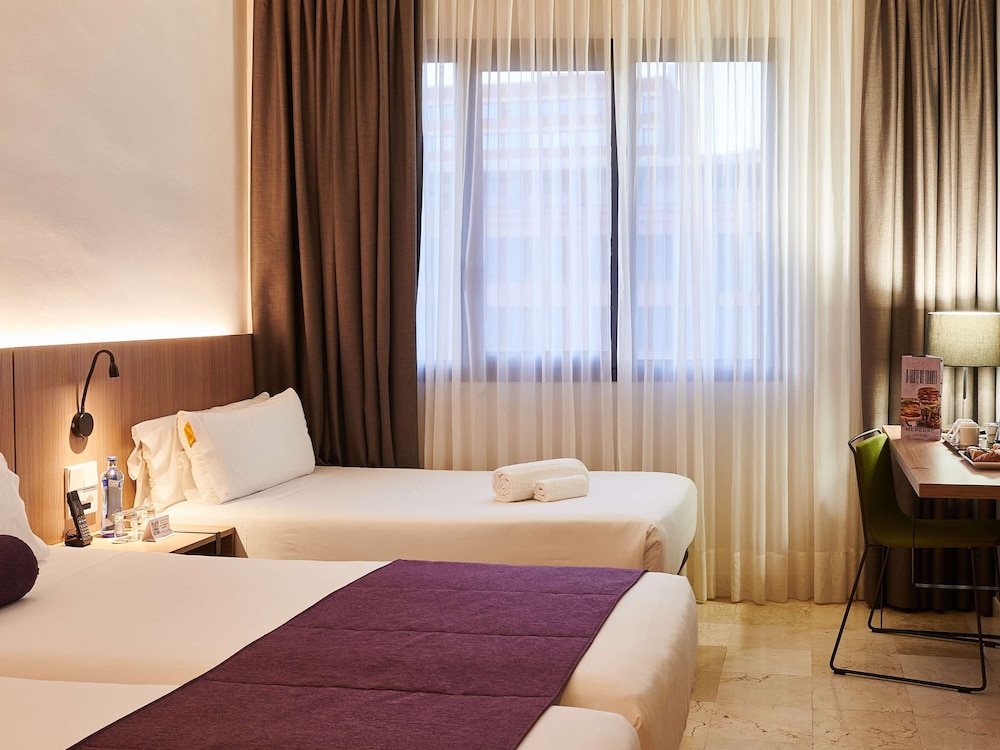 Mercure Barcelona Condor 15