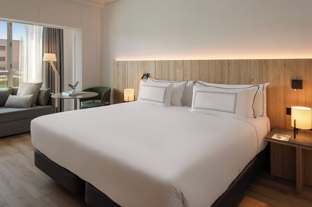 Meliá Madrid Barajas 22