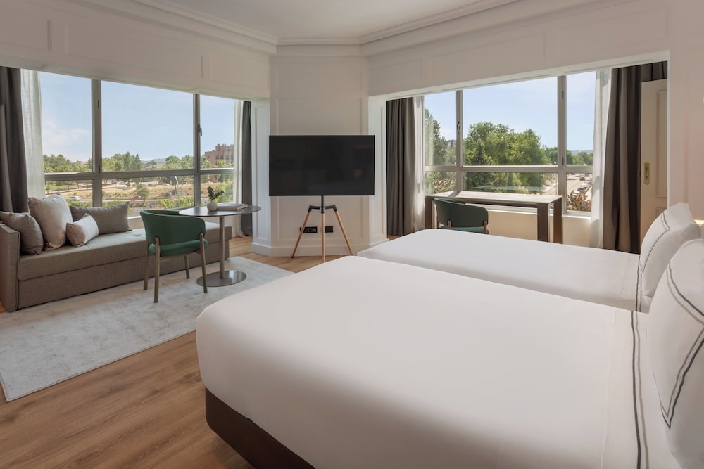Meliá Madrid Barajas 17
