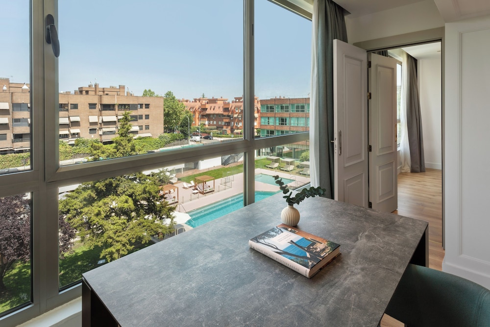 Meliá Madrid Barajas 16