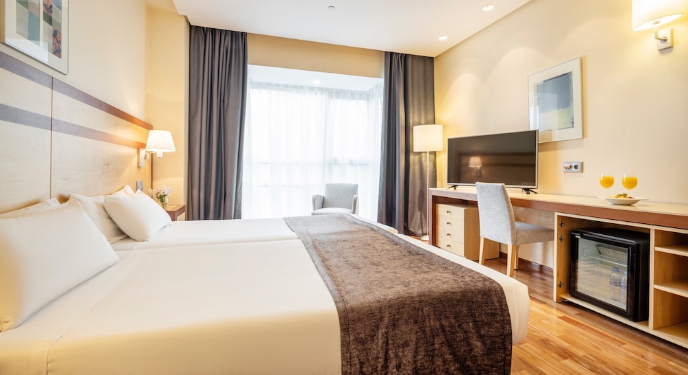 Hotel ILUNION Pío XII 20