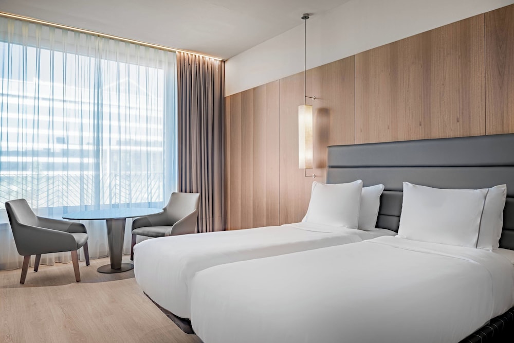 AC Hotel Diagonal L'Illa 11
