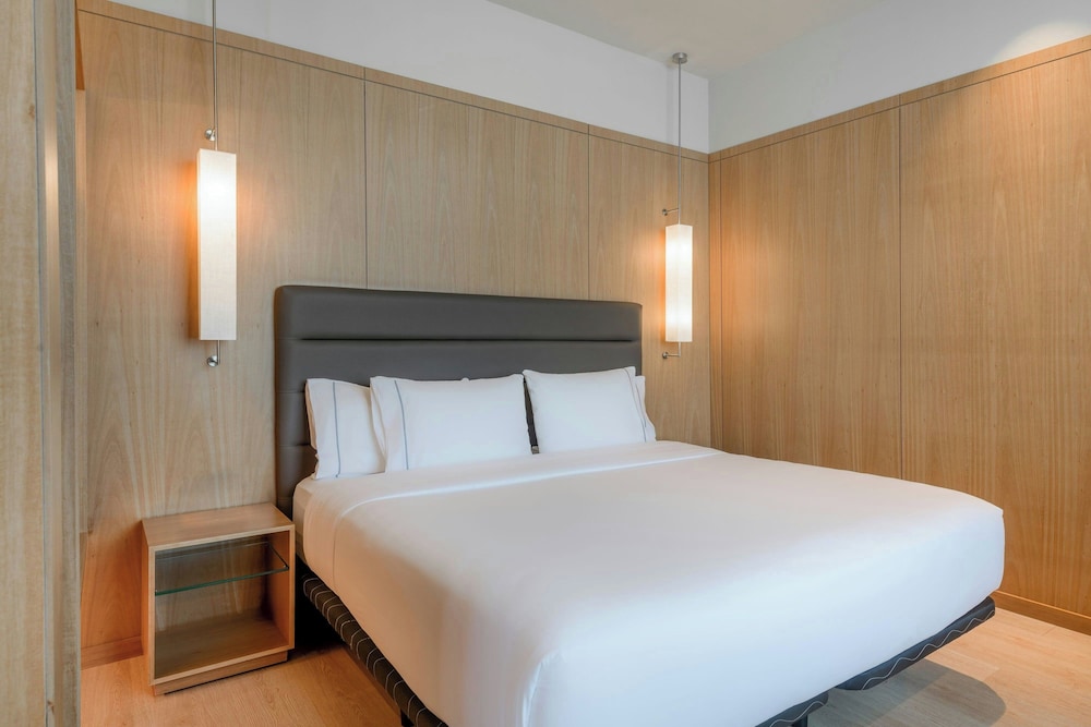 AC Hotel Diagonal L'Illa 17