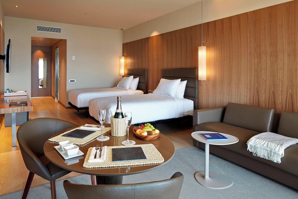 AC Hotel Diagonal L'Illa 18