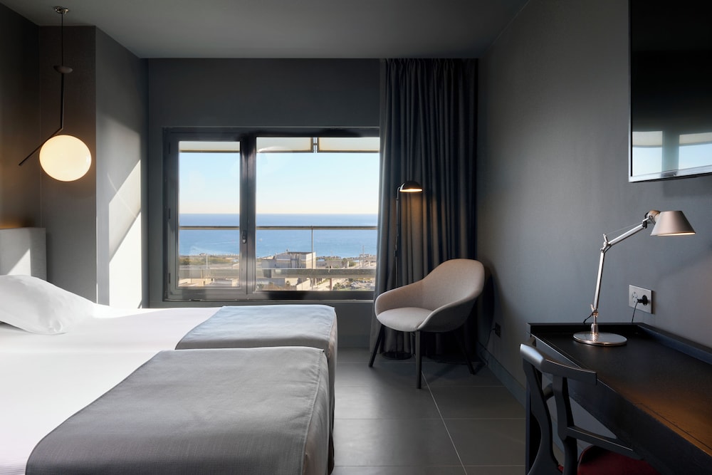 Barcelona Princess 13
