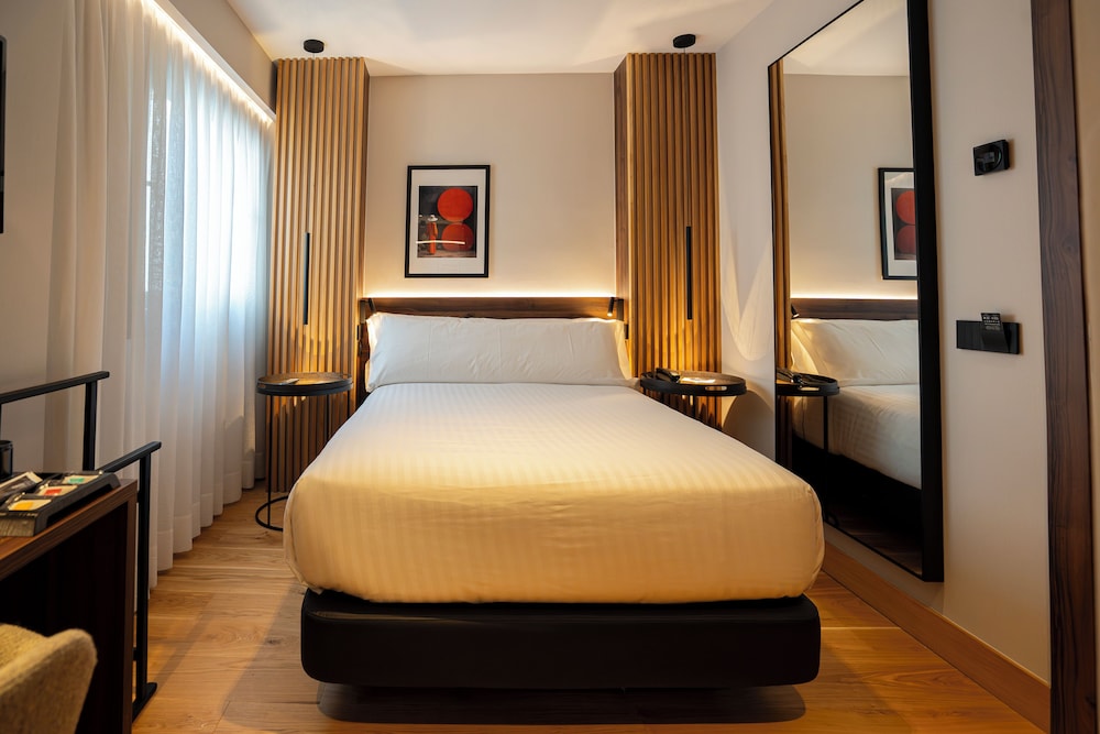 Hotel Zenit Borrell 8