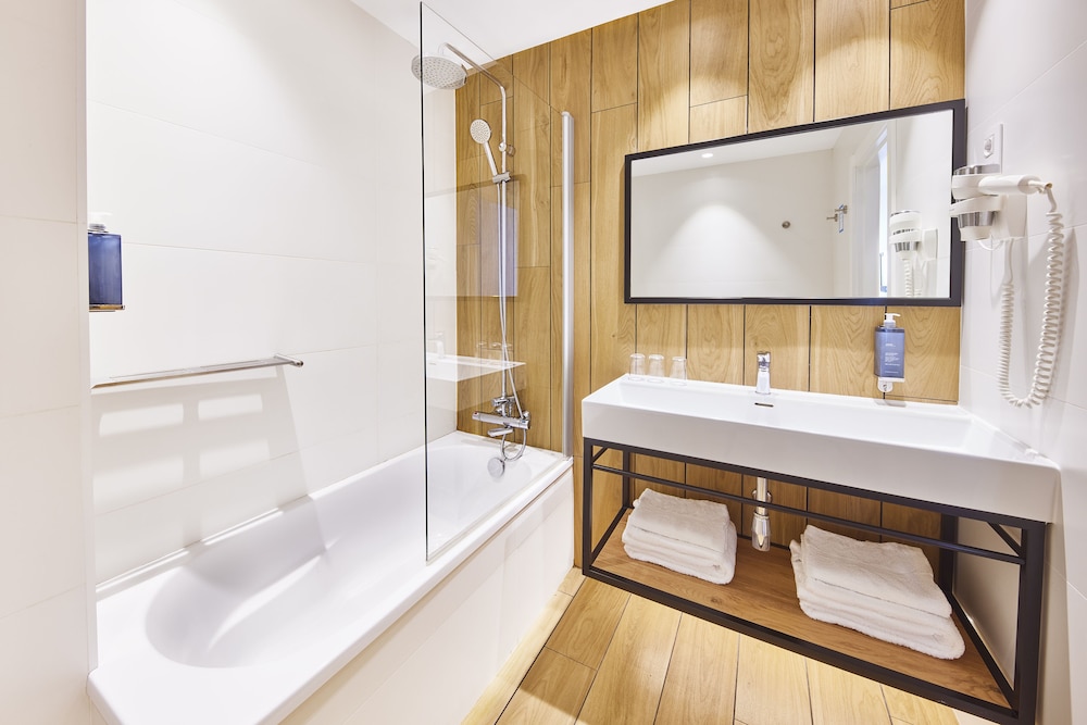 Barcelona Century Hotel 24