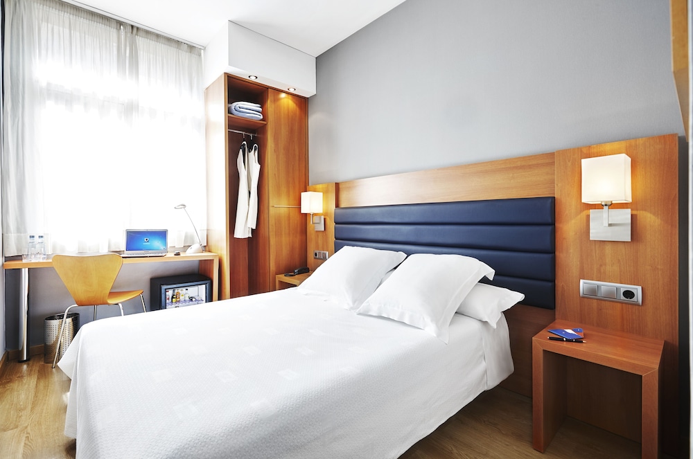 Barcelona Century Hotel 13