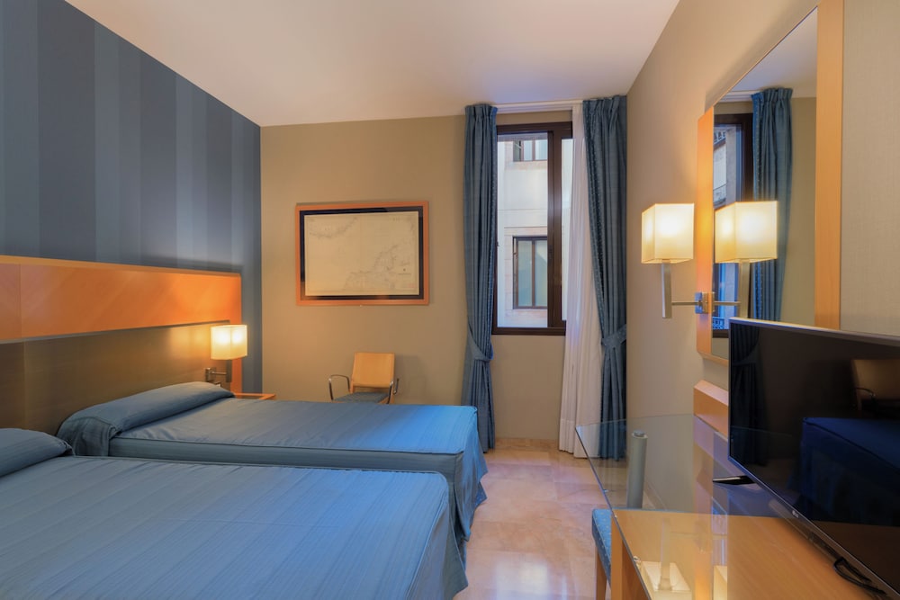Hotel Del Mar 8