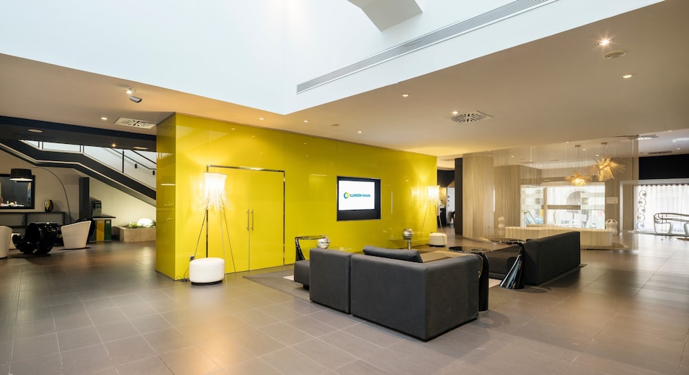 Hotel ILUNION Bel Art 4