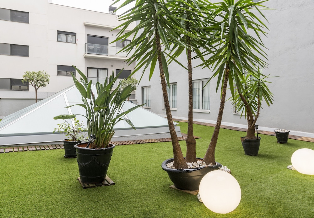 Hotel ILUNION Bel Art 15