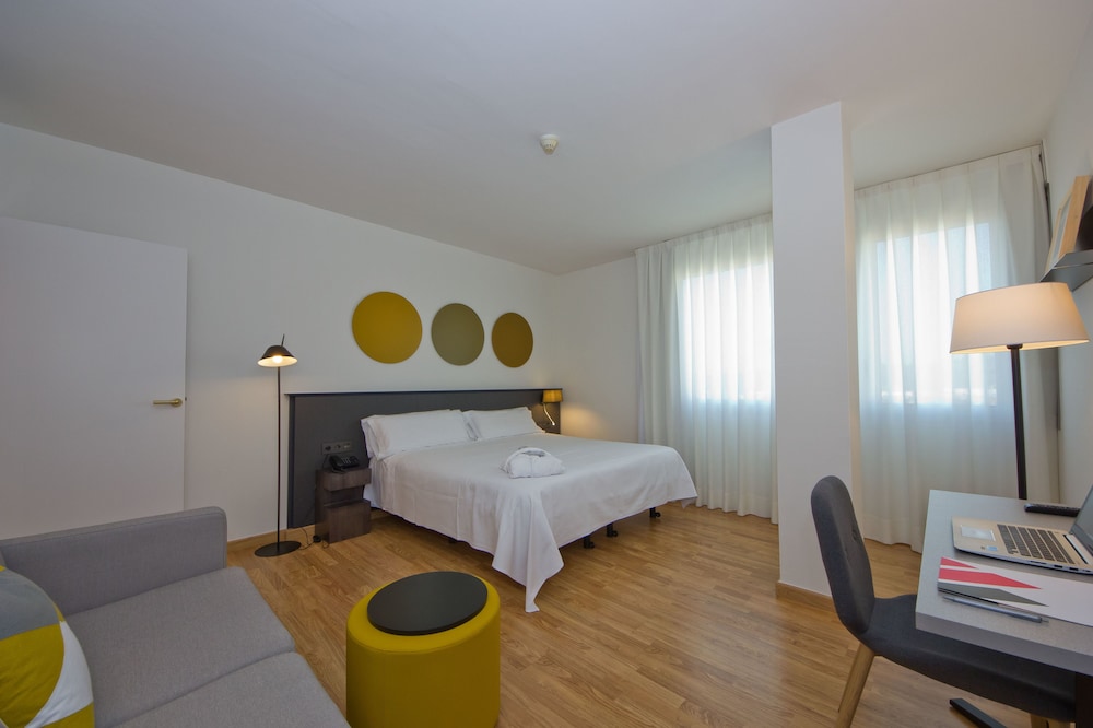 Aparthotel Atenea Vallès 19