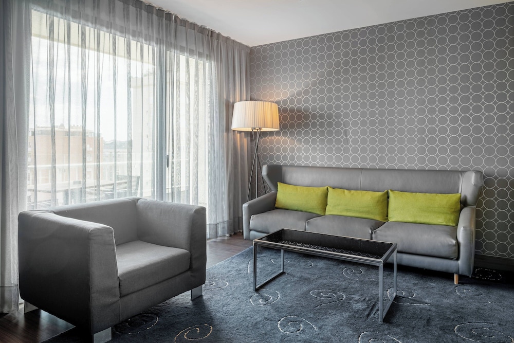 AC Hotel Victoria Suites 20