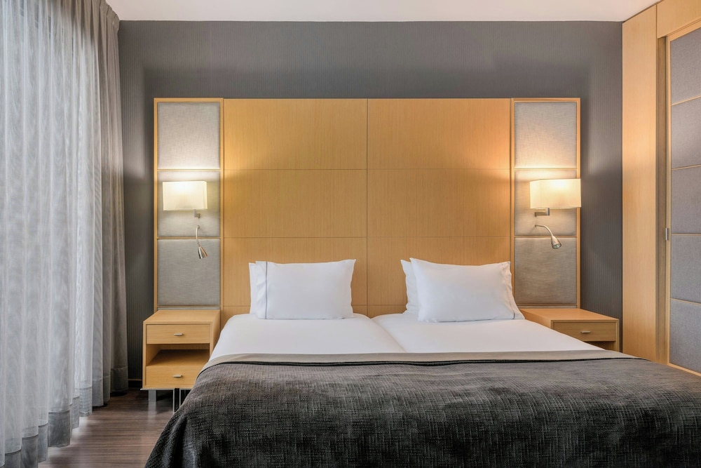 AC Hotel Victoria Suites 3