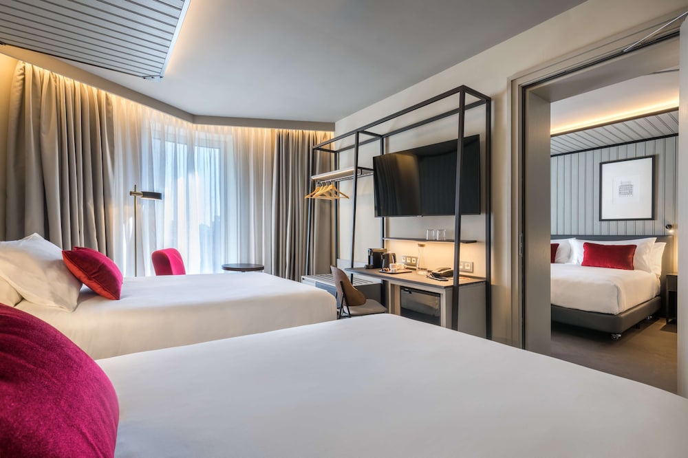 Canopy by Hilton Madrid Castellana 14
