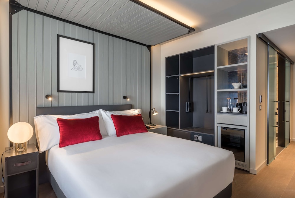 Canopy by Hilton Madrid Castellana 11