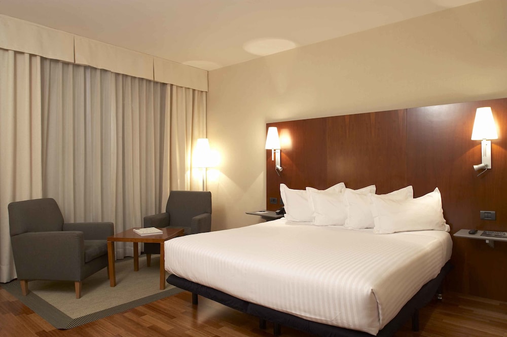 AC Hotel Alcalá de Henares 10