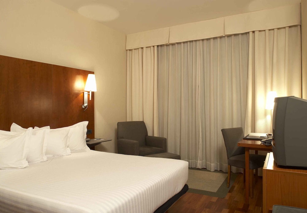 AC Hotel Alcalá de Henares 7