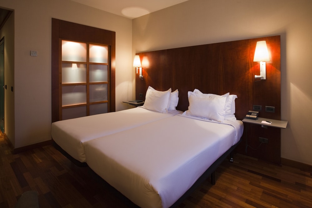 AC Hotel Alcalá de Henares 8