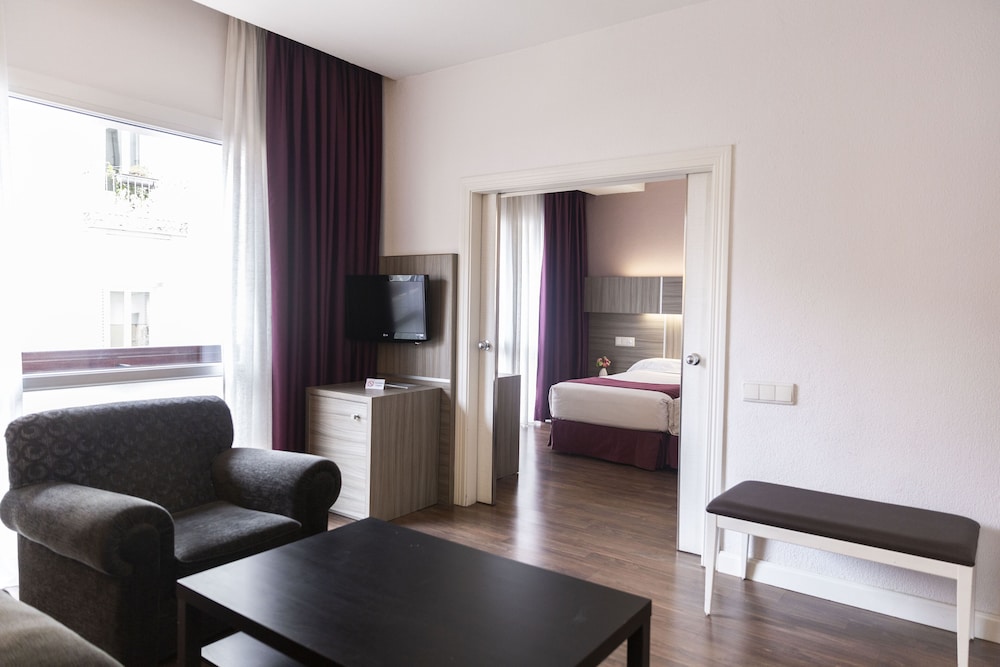 Hotel Serrano 6