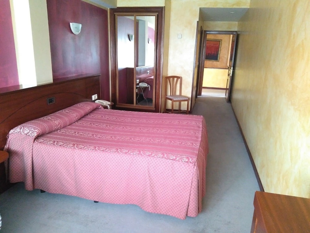 Villa de Nava 8