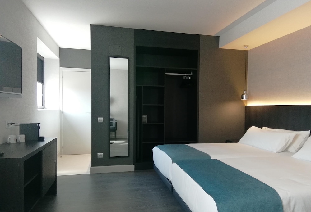 HG City Suites Barcelona 8