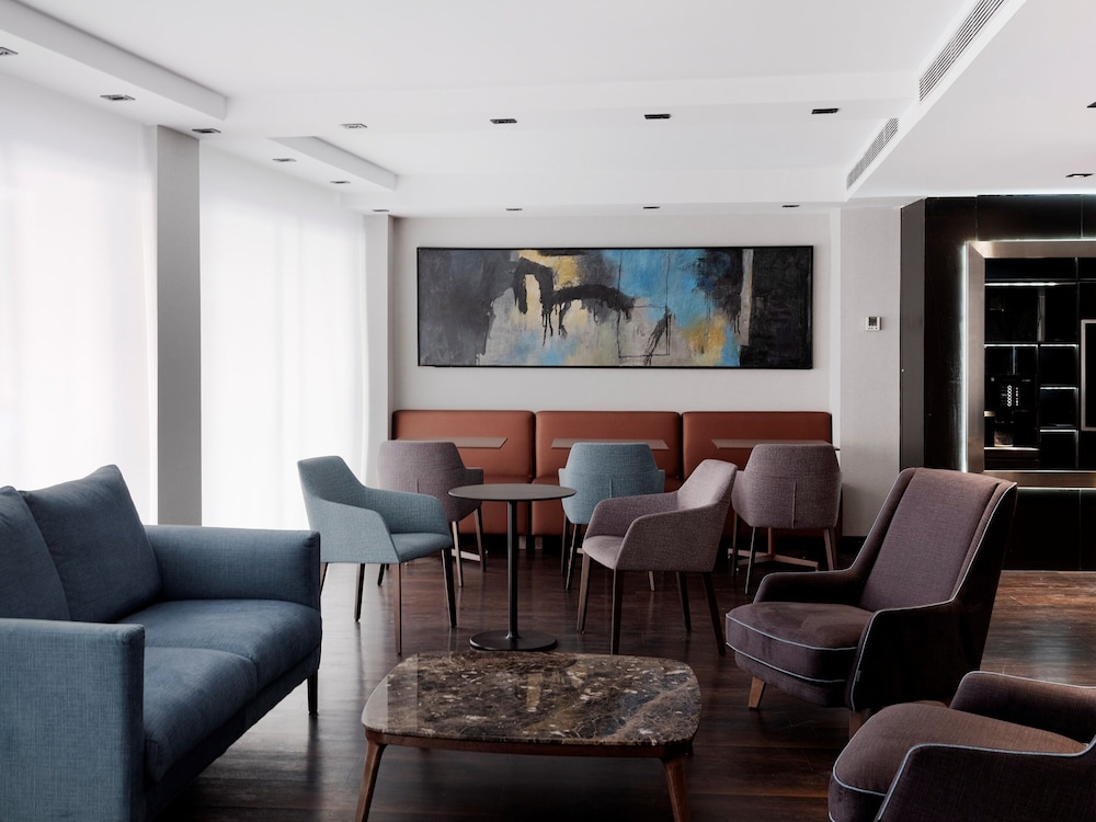 HG City Suites Barcelona 16
