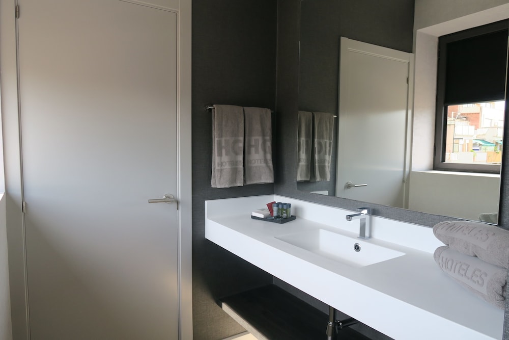 HG City Suites Barcelona 14